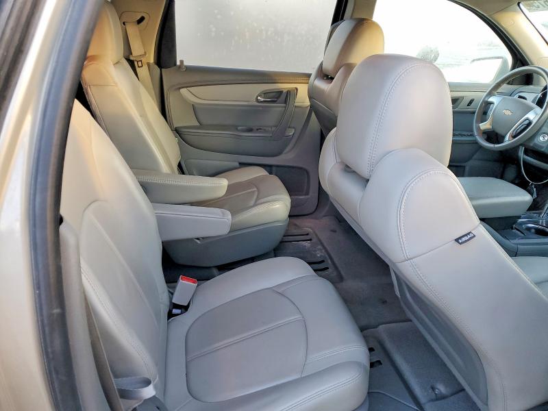 Photo 11 from auction – 2015 CHEVROLET TRAVERSE with VIN 1GNKRHKD8FJ384181