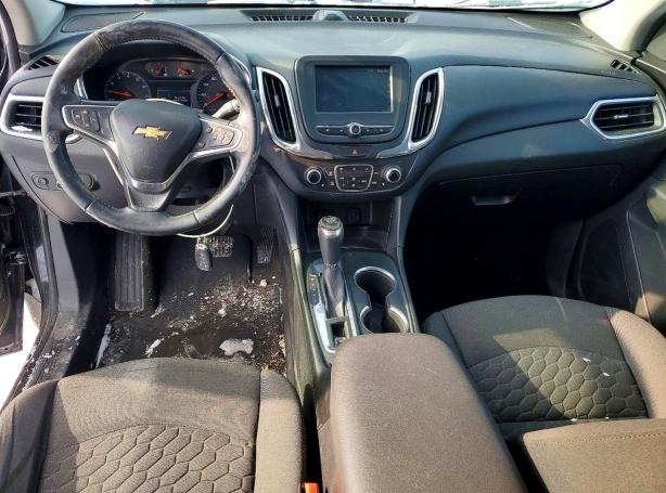 Photo 8 from auction – 2018 CHEVROLET EQUINOX with VIN 2GNAXJEV2J6203501
