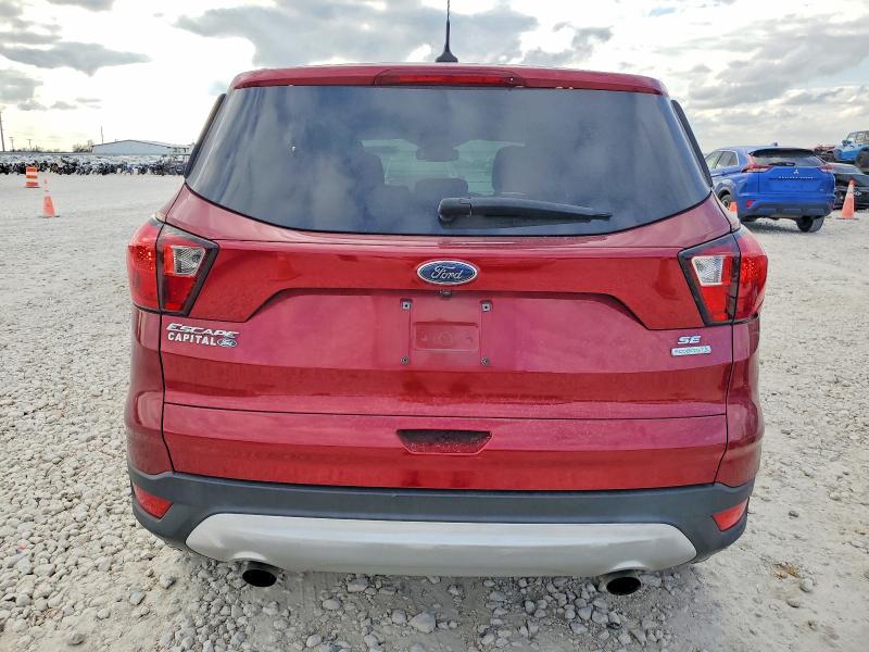 Photo 6 from auction – 2019 FORD ESCAPE SE with VIN 1FMCU0GDXKUB19692