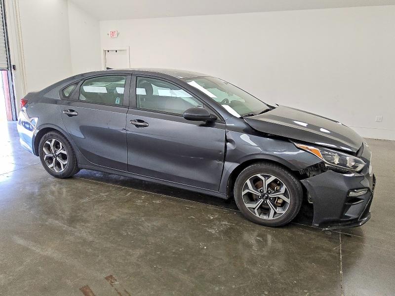 Photo 4 from auction – 2021 KIA FORTE FE with VIN 3KPF24AD0ME340047
