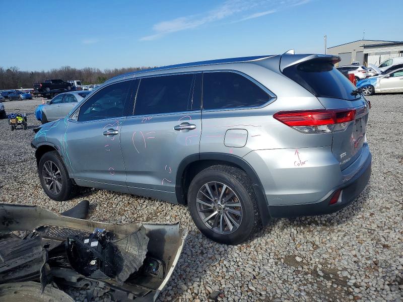 Photo 2 from auction – 2018 TOYOTA HIGHLANDER with VIN 5TDJZRFH5JS496617