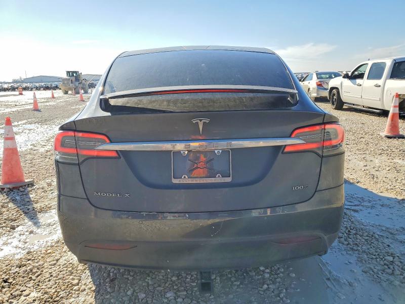 Photo 6 from auction – 2017 TESLA MODEL X with VIN 5YJXCBE29HF064028