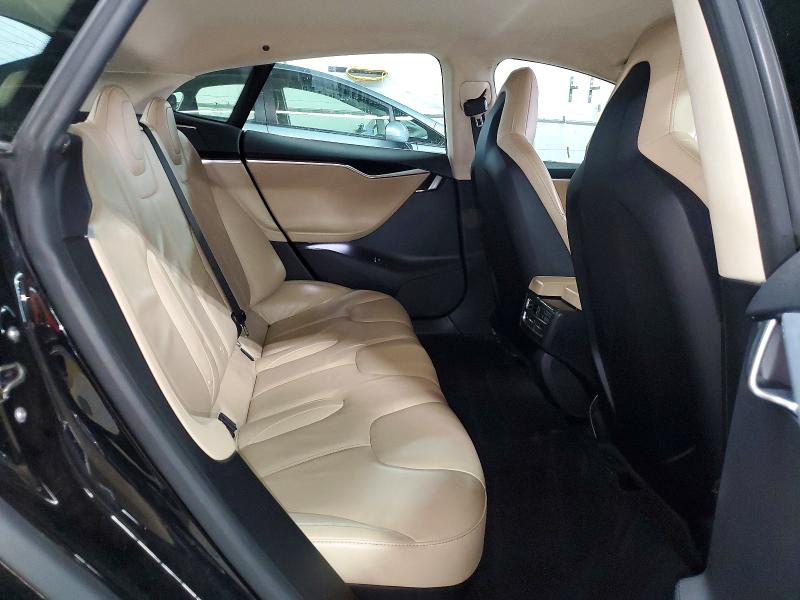 Photo 10 from auction – 2013 TESLA MODEL S with VIN 5YJSA1CN9DFP10668