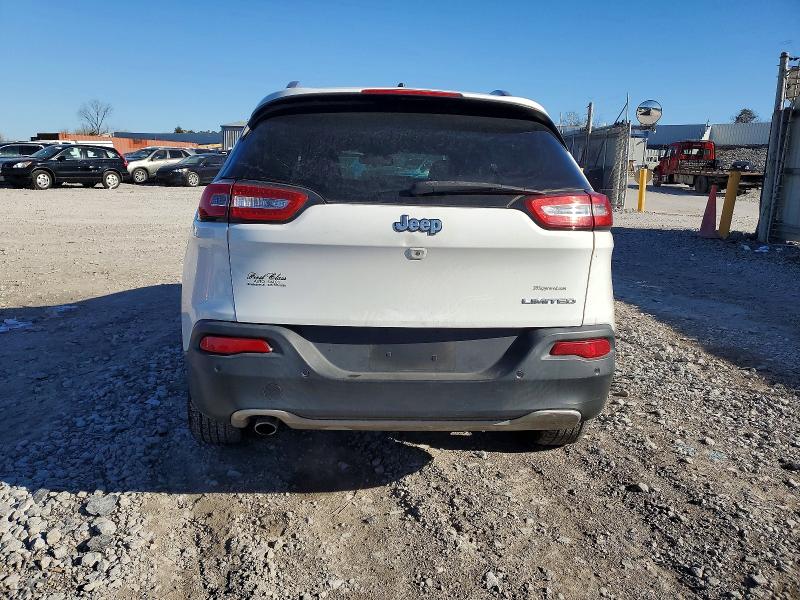 Photo 6 from auction – 2016 JEEP CHEROKEE with VIN 1C4PJLDB3GW184799
