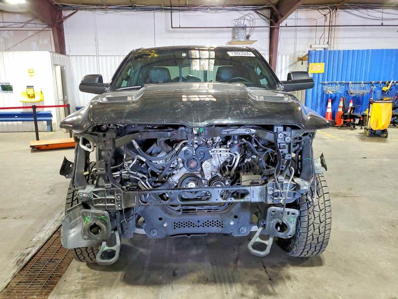 Photo 5 from auction – 2019 RAM 1500 with VIN 1C6SRFET5KN688501