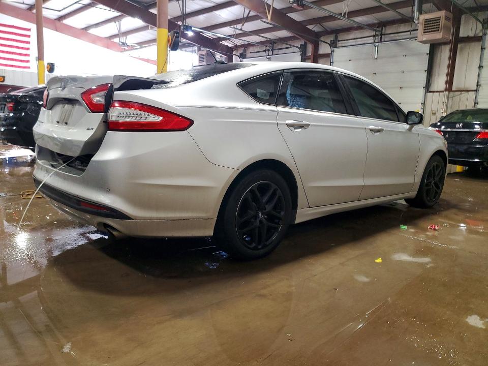 Photo 3 from auction – 2015 FORD FUSION with VIN 3FA6P0H7XFR273355