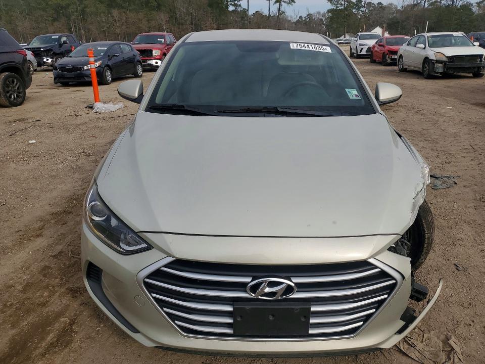 Photo 5 from auction – 2017 HYUNDAI ELANTRA with VIN KMHD74LF5HU095949