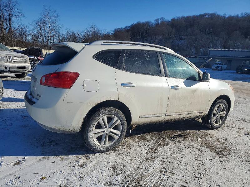 Photo 3 from auction – 2012 NISSAN ROGUE S with VIN JN8AS5MV2CW352830