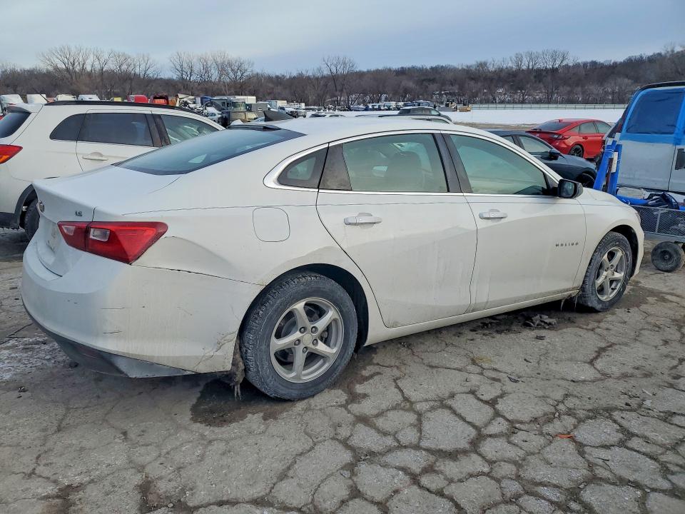 Photo 3 from auction – 2016 CHEVROLET MALIBU LS with VIN 1G1ZB5ST1GF219412