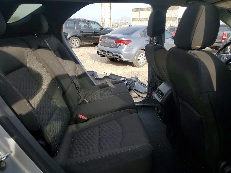 Photo 11 from auction – 2018 CHEVROLET EQUINOX LT with VIN 2GNAXJEV9J6345456