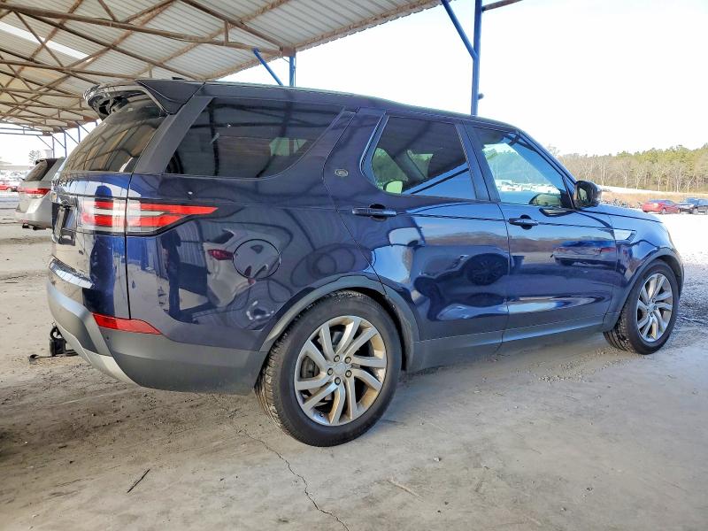 Photo 3 from auction – 2017 LAND ROVER DISCOVERY with VIN SALRRBBV1HA045545