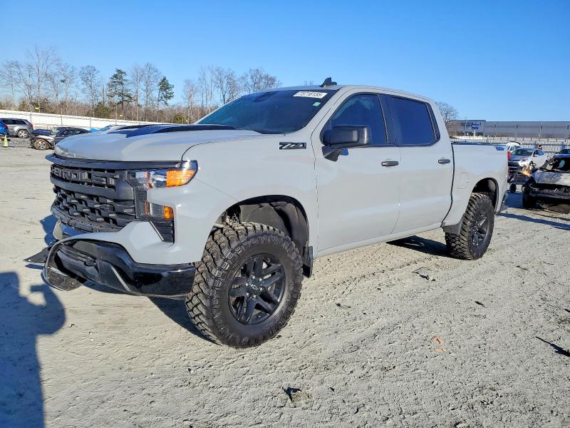 CHEVROLET SILVERADO 2025 with VIN 3GCUKCED1SG145197 - Photo from auction