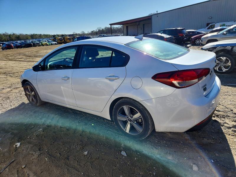 Zdjęcie 2 z aukcji – 2018 KIA FORTE LX z VIN 3KPFL4A79JE256490