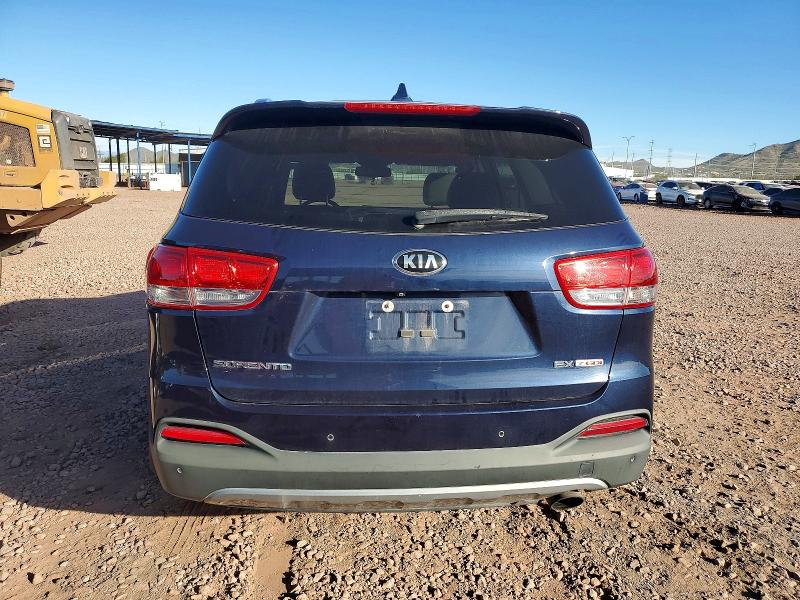 Photo 6 from auction – 2017 KIA SORENTO EX with VIN 5XYPHDA16HG243856