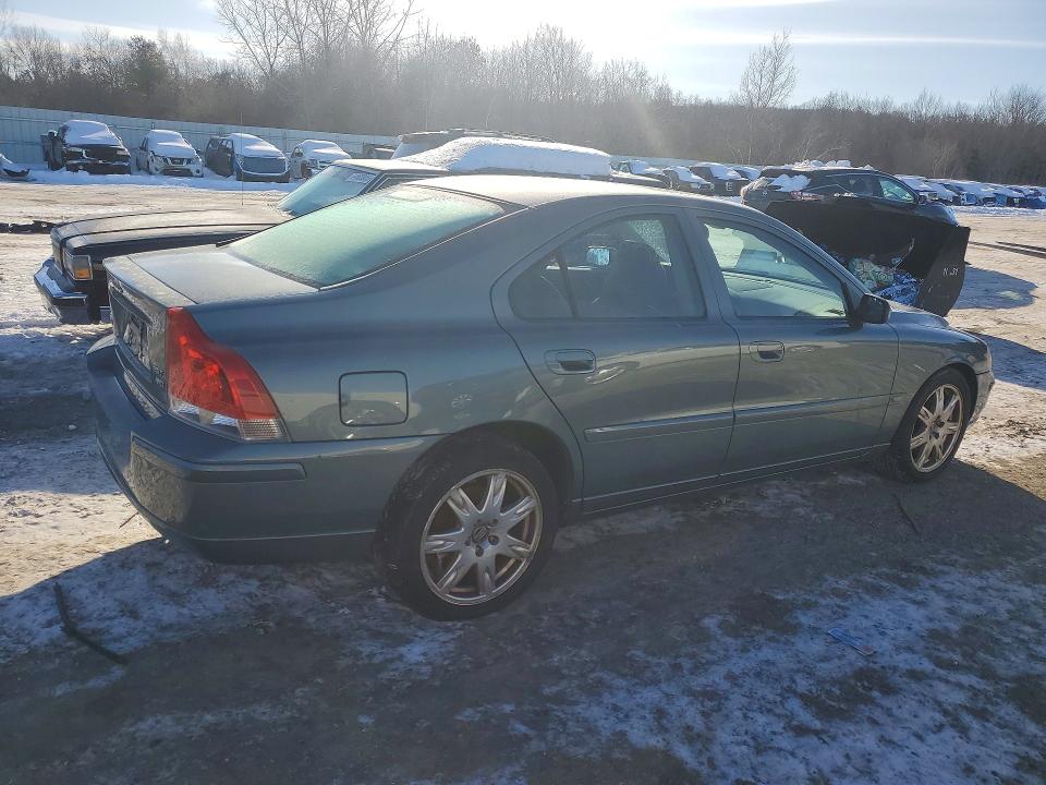 Photo 3 from auction – 2005 VOLVO S60 2.5T with VIN YV1RH592052467023