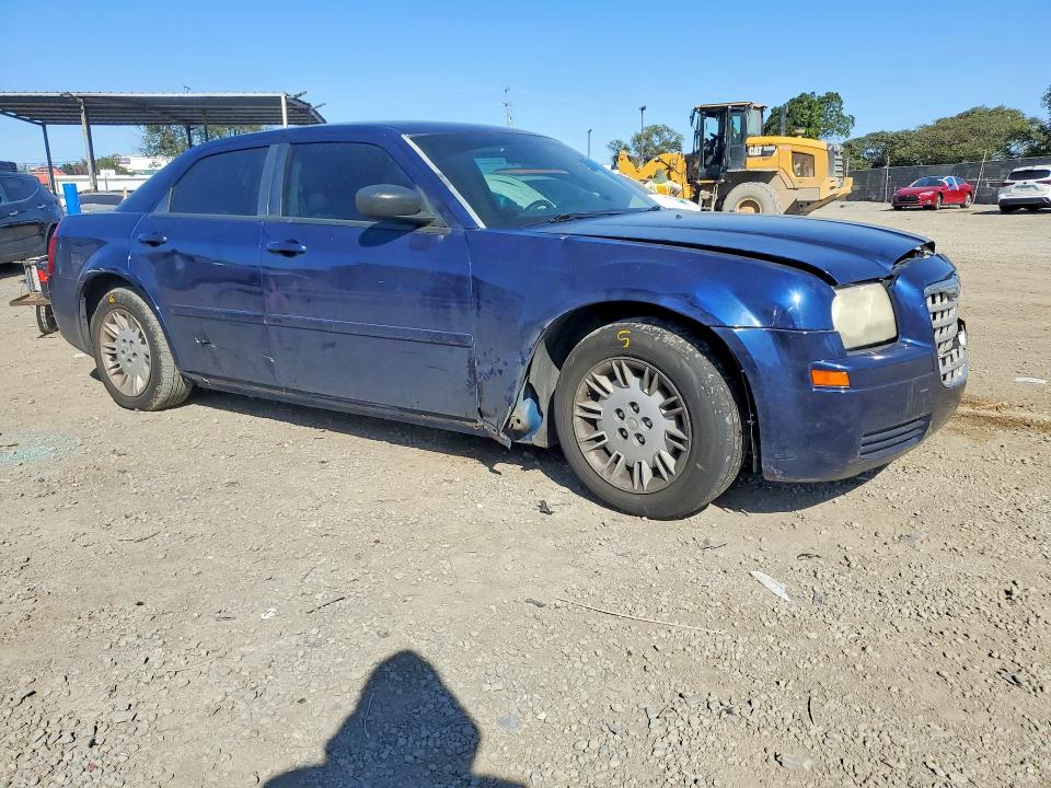 Photo 4 from auction – 2006 CHRYSLER 300 with VIN 2C3KA43R76H223989