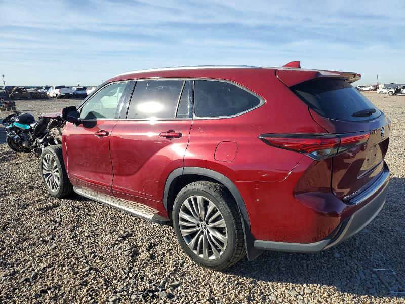 Photo 2 from auction – 2021 TOYOTA HIGHLANDER with VIN 5TDFZRBH7MS136037
