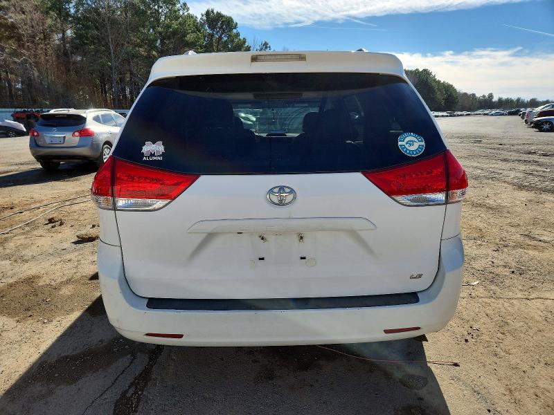 Foto 6 de la subasta – 2011 TOYOTA SIENNA LE con VIN 5TDKK3DC0BS072034
