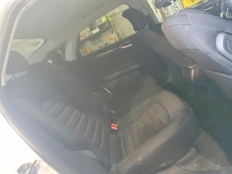 Photo 10 from auction – 2016 FORD FUSION with VIN 3FA6P0HD3GR280042