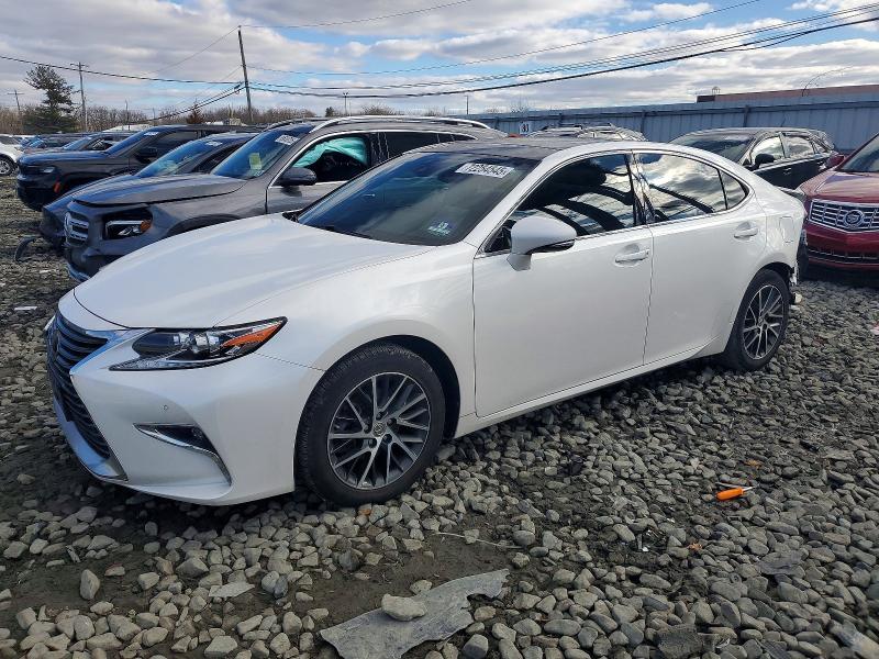 LEXUS ES 350 2017 with VIN 58ABK1GG1HU063788 - Photo from auction