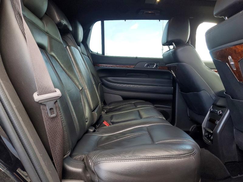 Photo 11 from auction – 2019 LINCOLN MKT with VIN 2LMHJ5NK5KBL04529