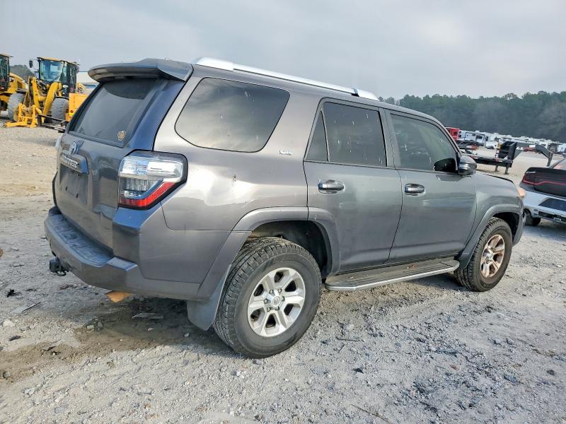 Photo 3 from auction – 2016 TOYOTA 4RUNNER SR with VIN JTEZU5JR0G5127717