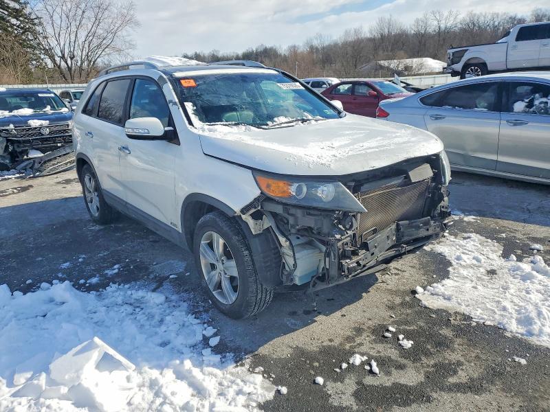 Photo 4 from auction – 2013 KIA SORENTO with VIN 5XYKUDA26DG356814