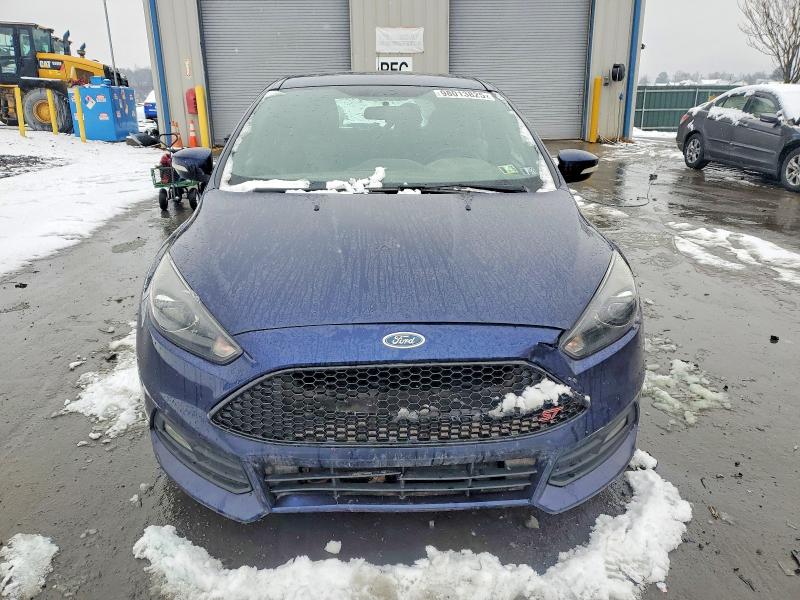 Photo 5 from auction – 2017 FORD FOCUS ST with VIN 1FADP3L95HL335604