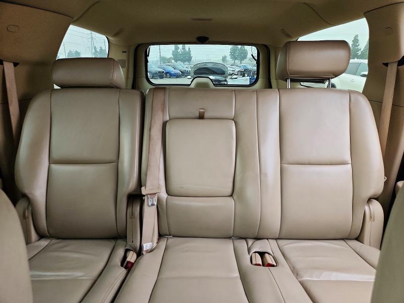 Photo 10 from auction – 2007 CHEVROLET SUBURBAN C with VIN 1GNFC16J57R334478