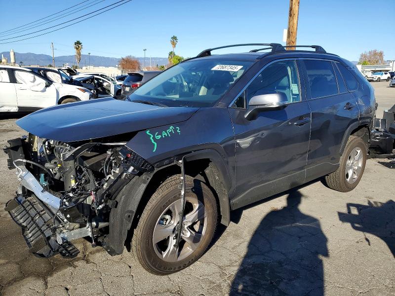 TOYOTA RAV4 XLE 2025 with VIN 2T3W1RFV2SW423059 - Photo from auction