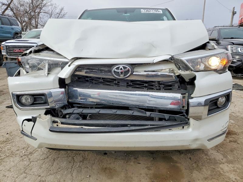 Photo 5 from auction – 2016 TOYOTA 4RUNNER SR with VIN JTEBU5JR0G5399489