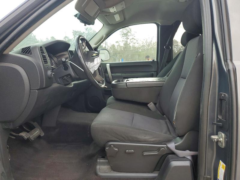 Photo 7 from auction – 2011 CHEVROLET SILVERADO with VIN 1GCRKSE32BZ119716