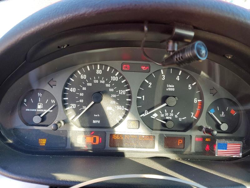 Photo 9 from auction – 2002 BMW 325 I with VIN WBAEV33412KL77903