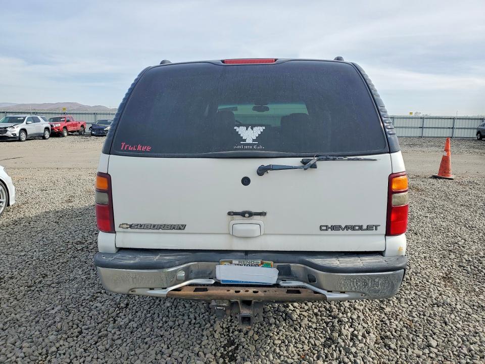 Photo 6 from auction – 2003 CHEVROLET SUBURBAN with VIN 3GNFK16T53G217577