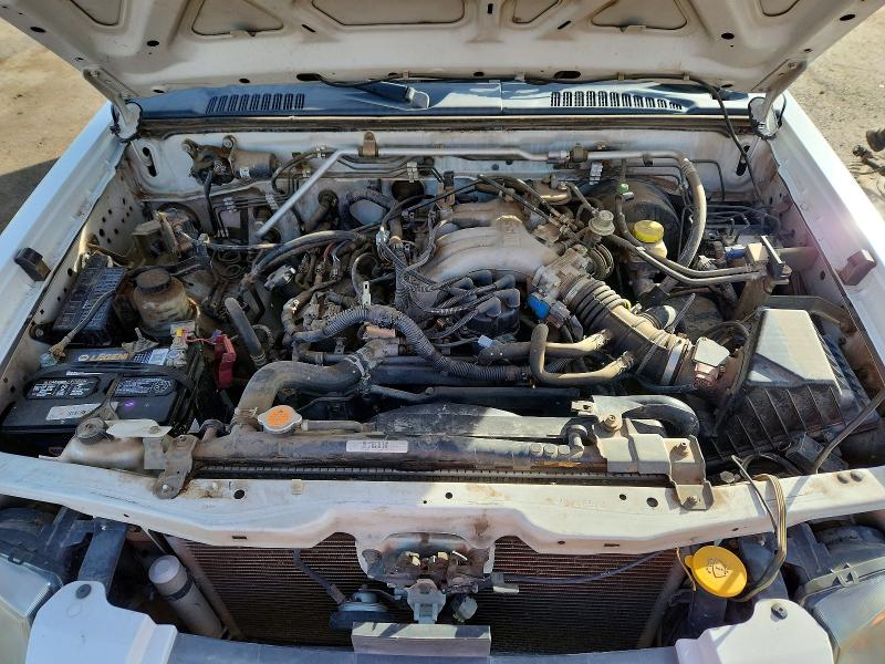 Photo 11 from auction – 2004 NISSAN FRONTIER K with VIN 1N6ED26Y94C446524