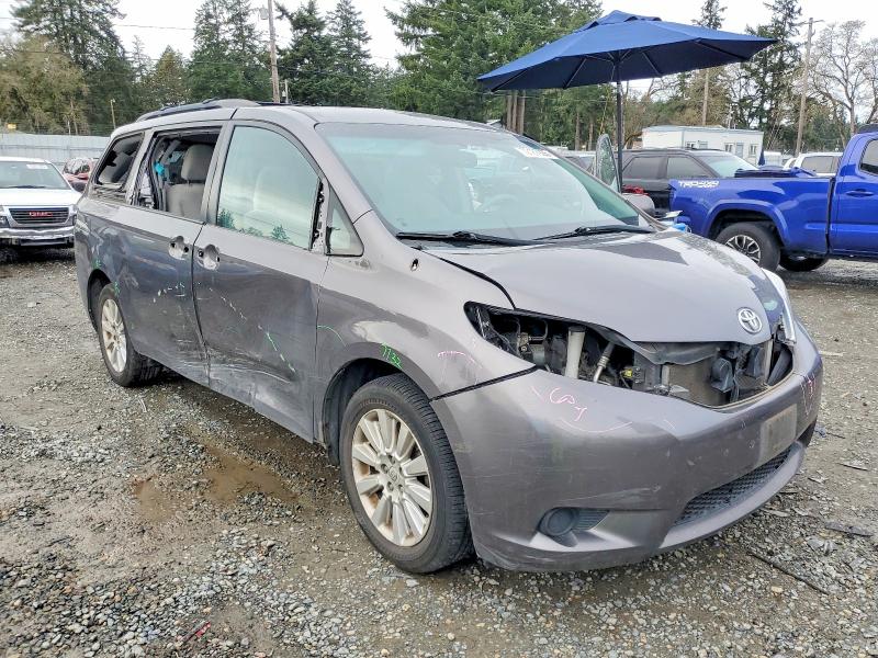 Photo 4 from auction – 2011 TOYOTA SIENNA LE with VIN 5TDJK3DC6BS019382