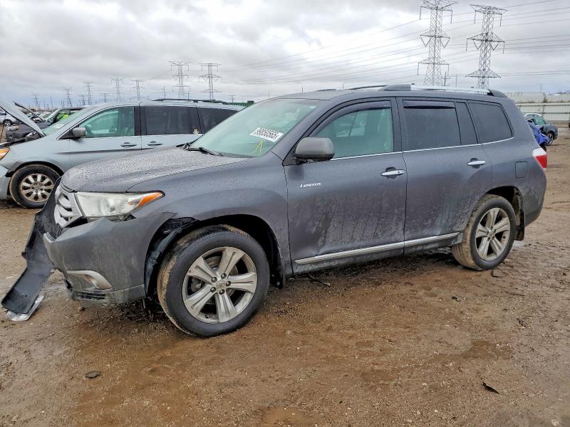 TOYOTA HIGHLANDER 2013 with VIN 5TDDK3EH8DS210795 - Photo from auction