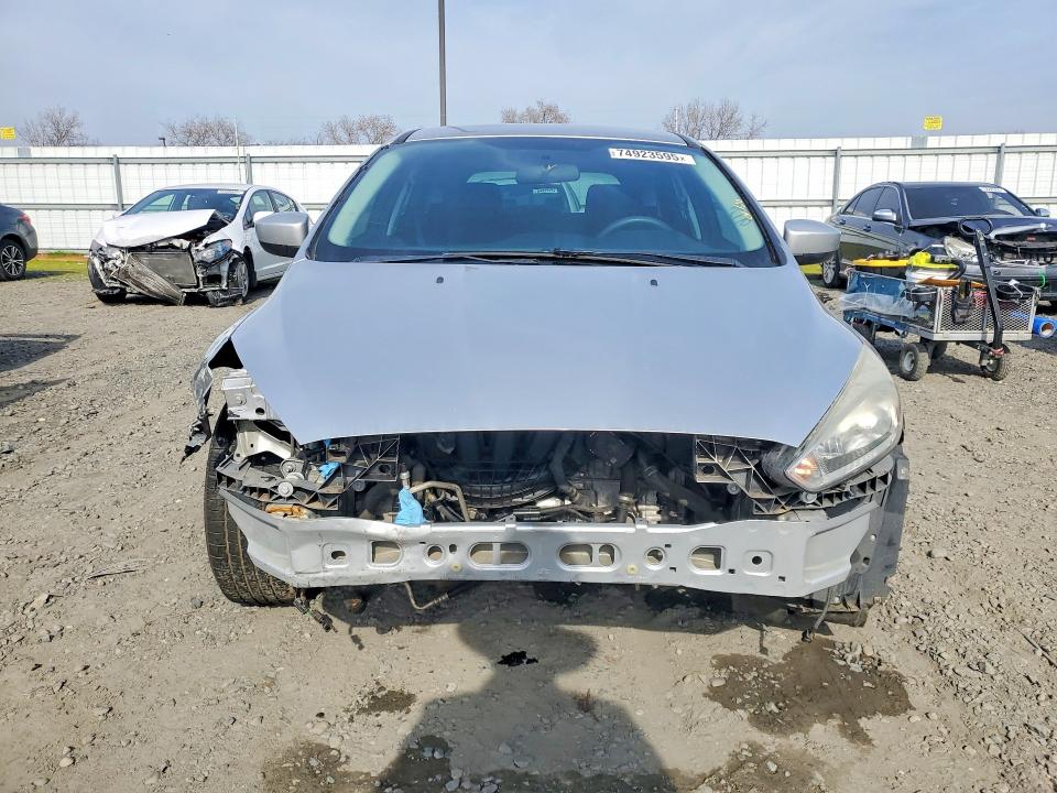 Photo 5 from auction – 2018 FORD FOCUS SE with VIN 1FADP3K21JL303761