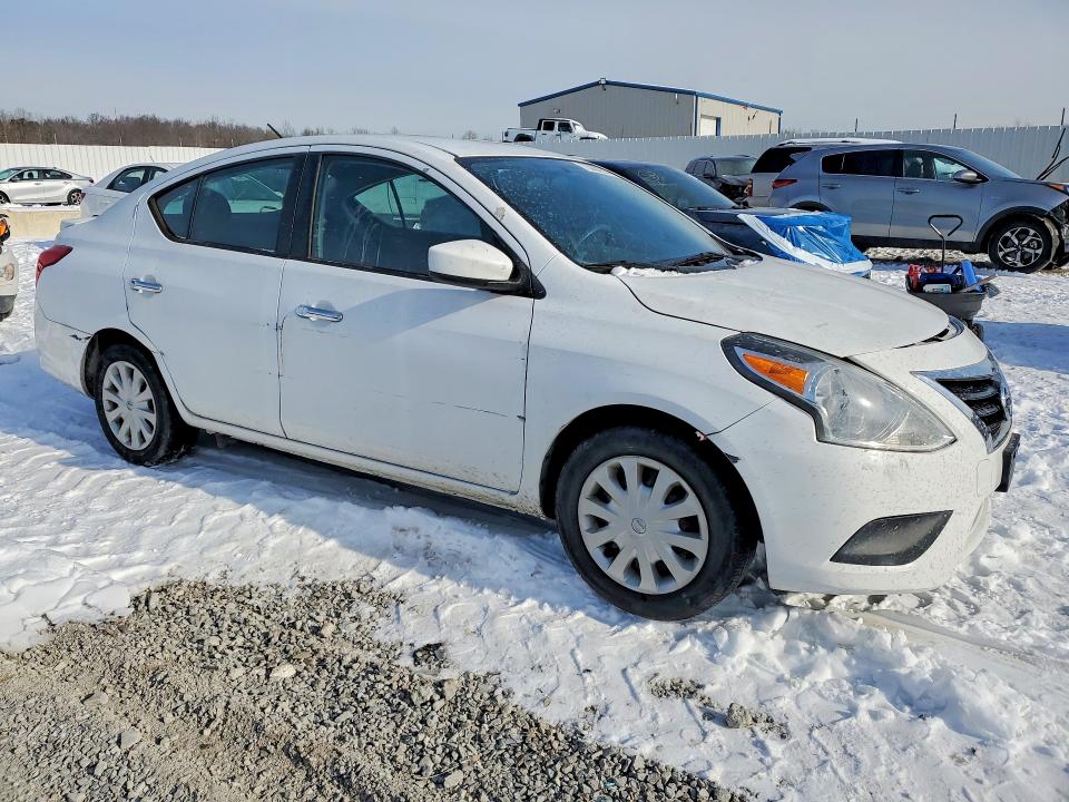 Photo 4 from auction – 2017 NISSAN VERSA S with VIN 3N1CN7AP7HL843410