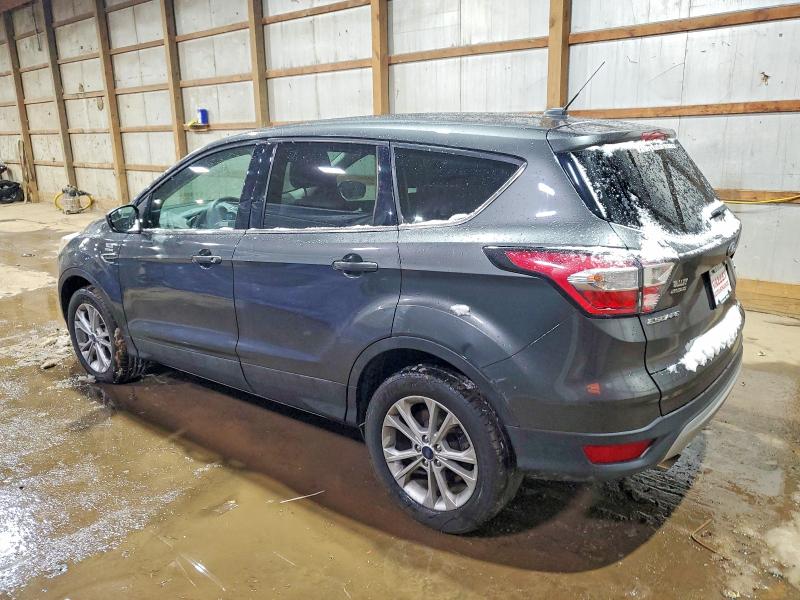 Photo 2 from auction – 2017 FORD ESCAPE SE with VIN 1FMCU9GD7HUA11656