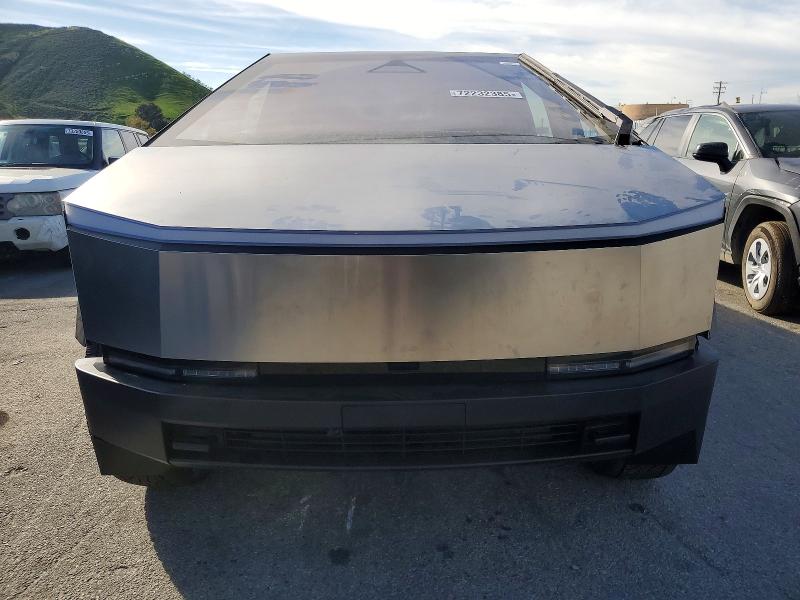 Photo 5 from auction – 2024 TESLA CYBERTRUCK with VIN 7G2CEHED7RA033076