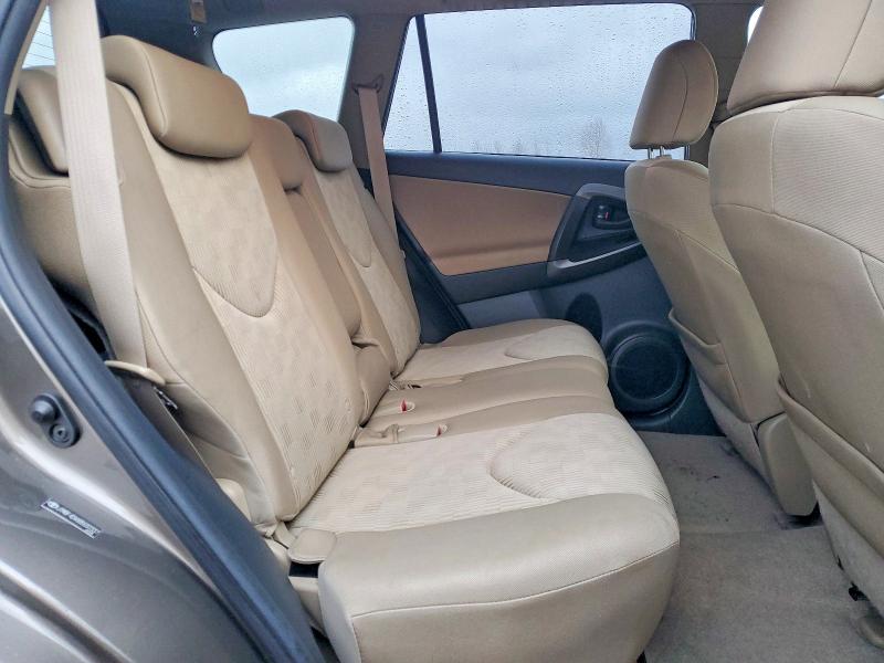 Photo 11 from auction – 2011 TOYOTA RAV4 with VIN JTMBF4DV6B5037337