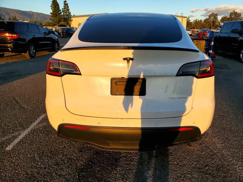Photo 6 from auction – 2020 TESLA MODEL Y with VIN 5YJYGDEE1LF026428