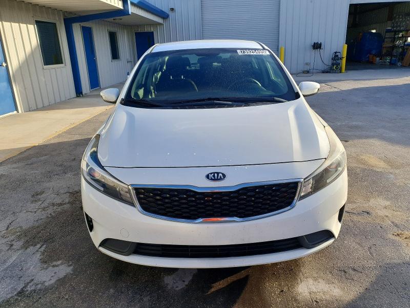 Photo 5 from auction – 2018 KIA FORTE LX with VIN 3KPFK4A72JE243535