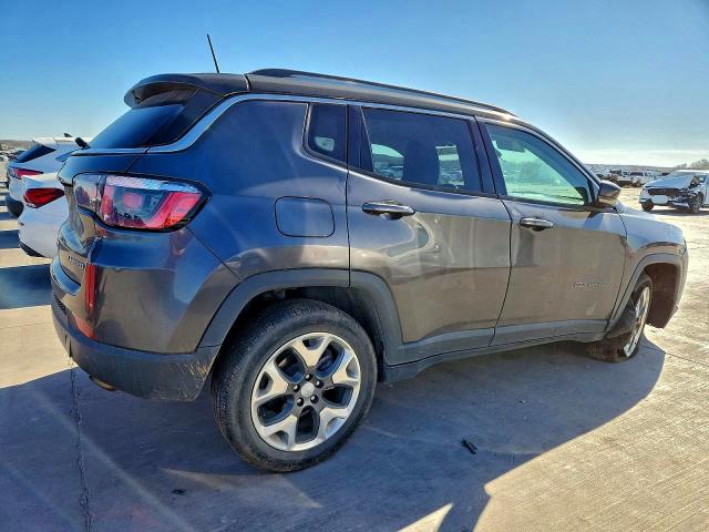 Photo 3 from auction – 2019 JEEP COMPASS with VIN 3C4NJDCB4KT695337