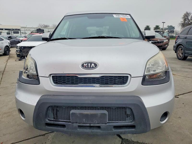 Photo 5 from auction – 2010 KIA SOUL + with VIN KNDJT2A23A7107561