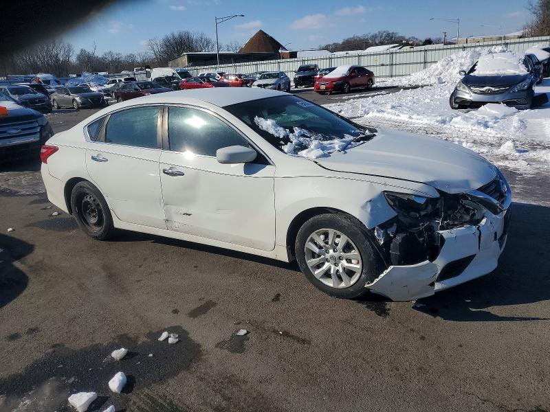 Photo 4 from auction – 2016 NISSAN ALTIMA 2.5 with VIN 1N4AL3AP2GN327625