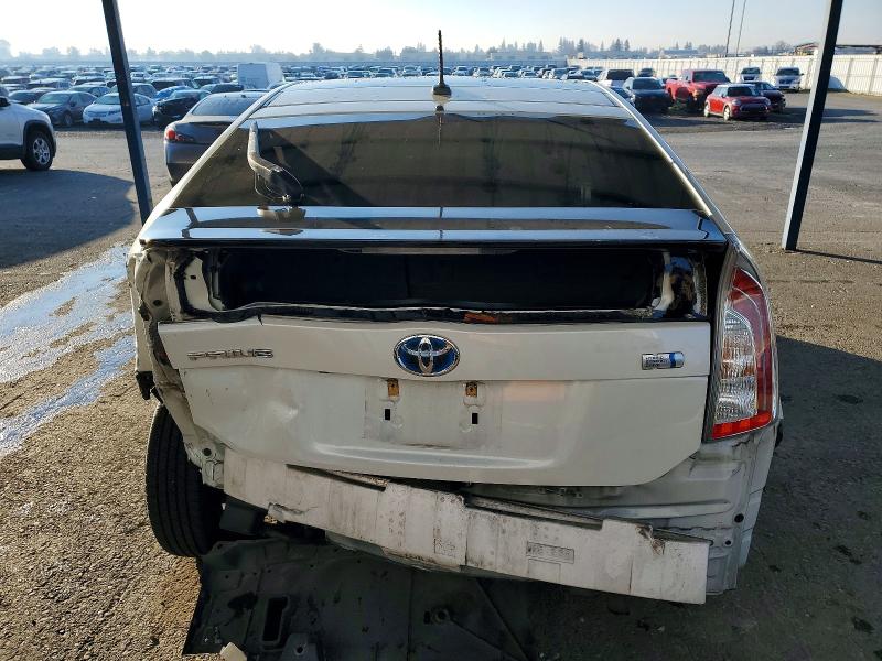 Photo 6 from auction – 2014 TOYOTA PRIUS C FO with VIN JTDKN3DU0E1759127