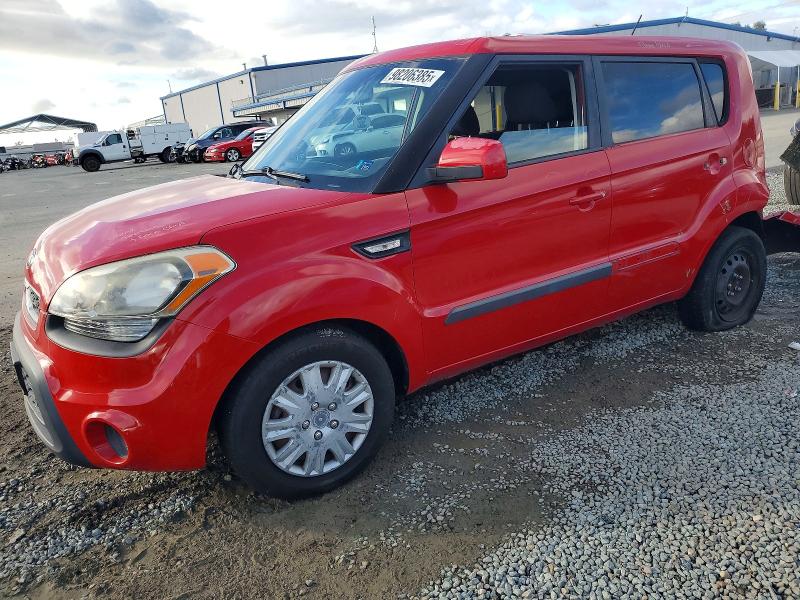 KIA SOUL 2013 with VIN KNDJT2A59D7561568 - Photo from auction