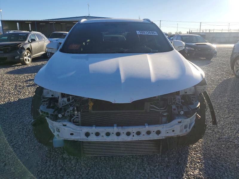 Photo 5 from auction – 2015 LINCOLN MKC with VIN 5LMTJ2AH8FUJ26353